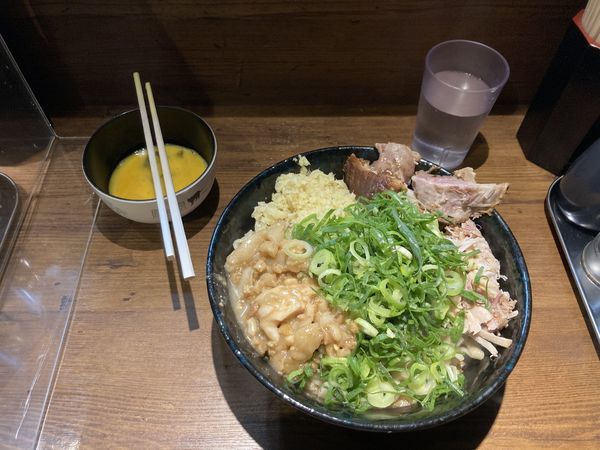 「ネギ汁無し」@火の豚 人形町駅前店の写真