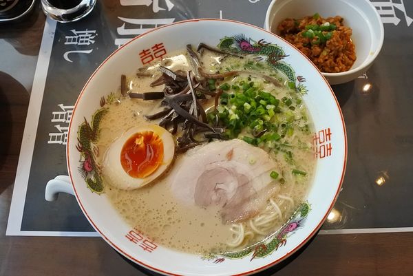 「赤だるまラーメン￥８５０」@博多 長浜ラーメン だるま一家の写真