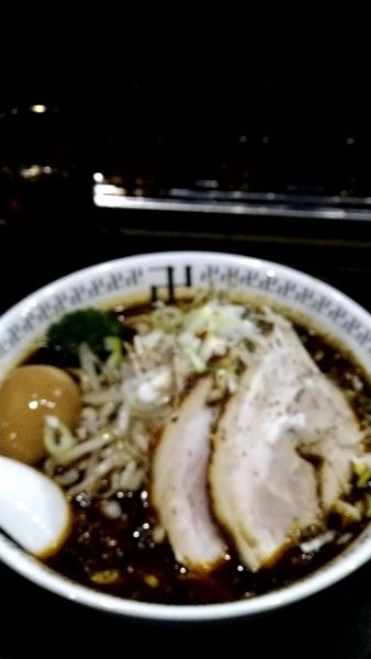 「スパイス　特製ラーメン（大盛り）」@スパイス・ラー麺 卍力の写真