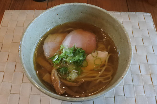 「汐そば￥８００」@らぁ麺や 汐そば雫の写真