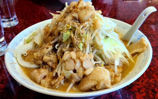 「味噌ラーメン(麺増し×２ 全マシ)」@三十郎 下館駅南店の写真