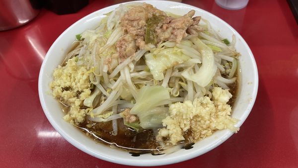 「小ラーメン（全マシ＋ショウガ）」@ラーメン二郎 越谷店の写真