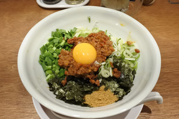 「みそ台湾まぜそば￥９００」@からみそラーメン ふくろう食堂 ミュープラット大曽根店の写真