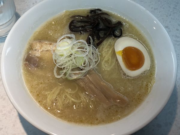 「鶏白湯ラーメン　￥８３０」@麺屋 久兵衛の写真