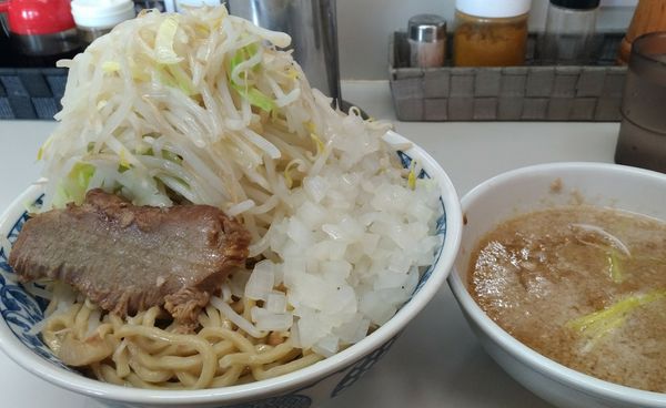 「つけ麺野菜増し+玉ねぎ」@ラーメン大 我孫子店の写真