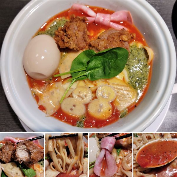 「クリスマスらーめん＋味玉＝1050円」@らーめん 三極志の写真