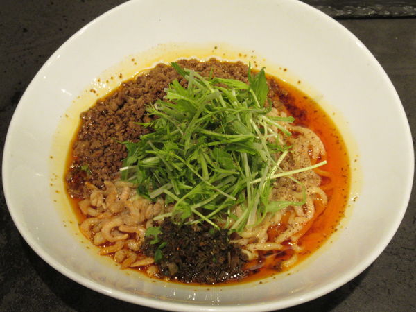 「汁なし担々麺（880円）＋ニンニク（20円）」@タンタンタイガー 蔵前店の写真