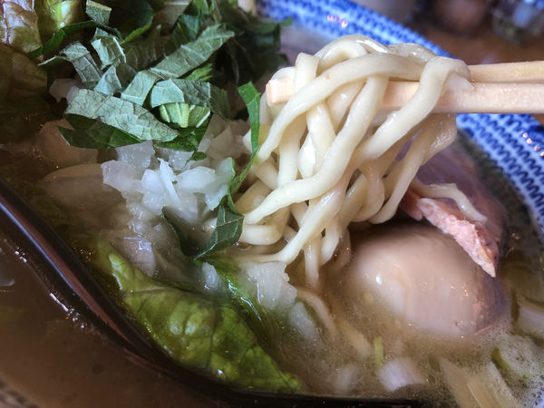 「味玉鶏そば　950円」@麺 やまだの写真