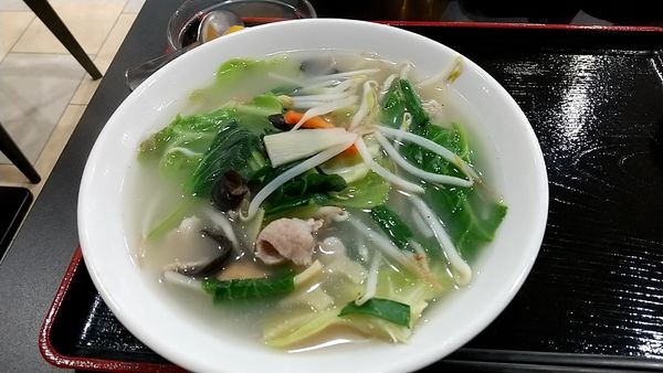 「野菜タンメン（半チャーハンのセットで７００円）」@王府家宴の写真