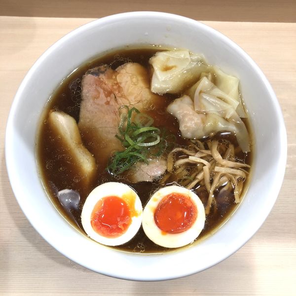 「特製中華そば 1150」@手揉み中華そば 中村の写真