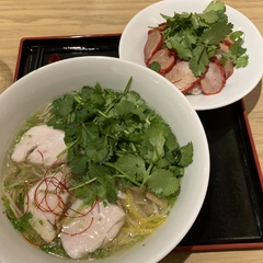 パクチージョーズ BINO銀座店の画像