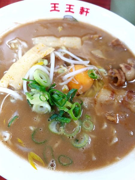 「支那そば玉子入り」@支那そば 王王軒 本店の写真