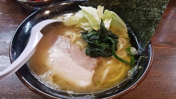 「豚骨醤油らあめん」@らあめん 寸八 総本店の写真