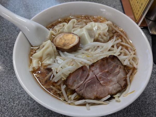 「ワンタン麺850円」@中華麺店 喜楽の写真