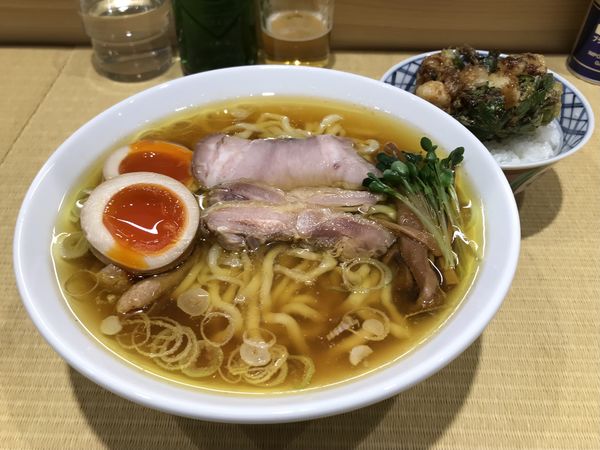 「ハートランドビール → 親鶏中華そば＋かき揚げ小丼他」@手打 親鶏中華そば 綾川の写真