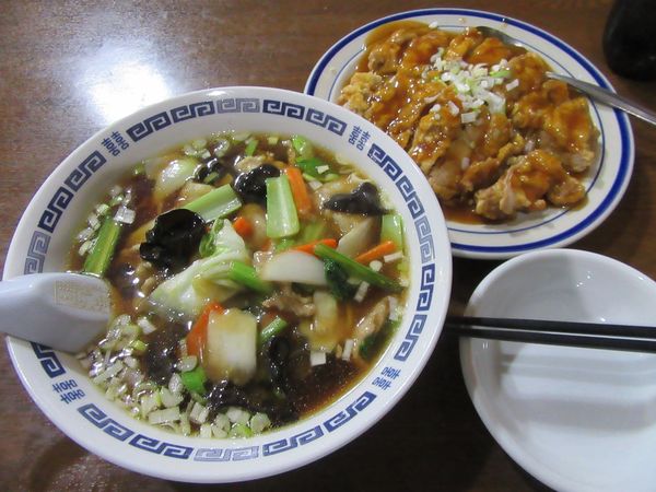 「五目タンメン(780円)+油淋鶏580円」@中華料理 味之源 右籾店の写真