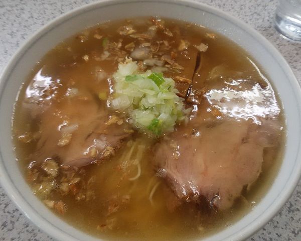 「塩チャーシュー麺」@支那そばや 鶴ヶ峰店の写真