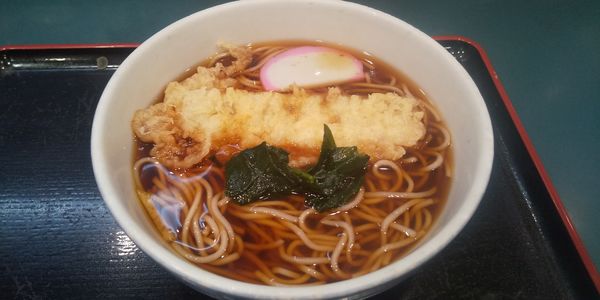 「イカ天そば」@小諸そば 朝霞台店の写真