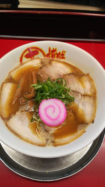 「特そば」@丸高中華そば 神戸二宮店の写真