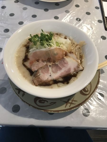 「牛ポタ極濃　900円」@手打ちラーメン まるめしあんの写真