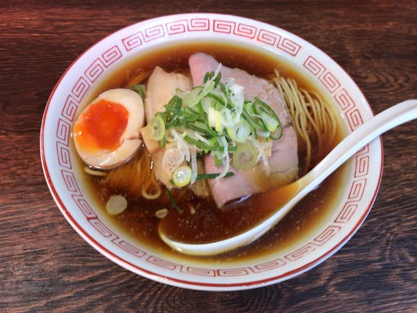 「醤油らぁ麺」@らぁ麺 大金星の写真
