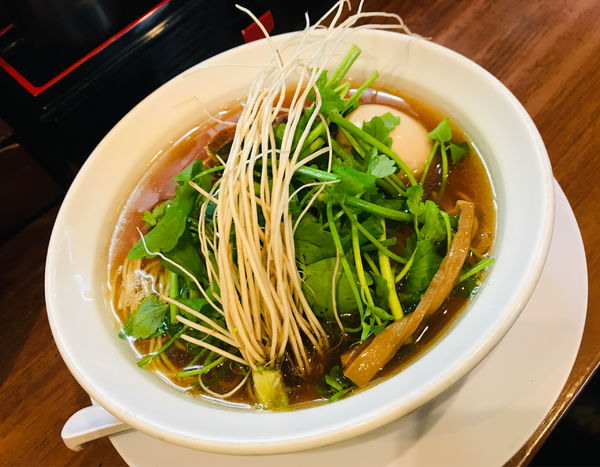 「【限定】味玉せり中華そば」@中華そば 一休の写真