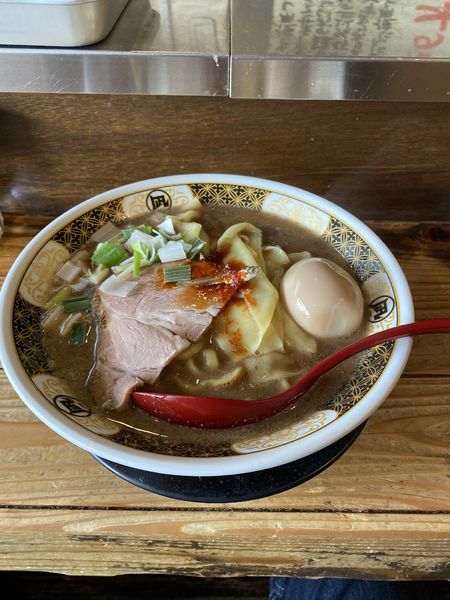 「凄い煮干し味玉（中盛）」@すごい煮干ラーメン凪 新宿ゴールデン街店 本館の写真