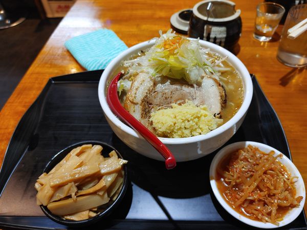 「味噌らーめん・特盛・メンマ・しょうが（ヤサイ増し）￥１３１０」@らーめん 蓮の写真