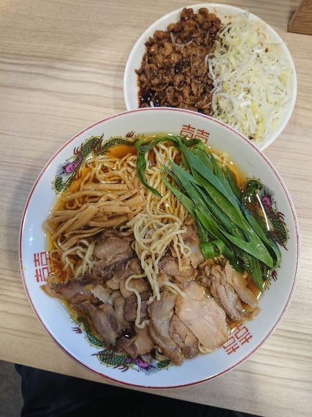 「醤油 800円＋葱皮 250円」@くじら食堂bazar 三鷹店の写真
