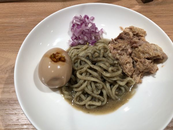 「肉にぼにぼちーの＋味玉子＋替え玉細麺」@煮干し Noodles Nibo Nibo Cinoの写真