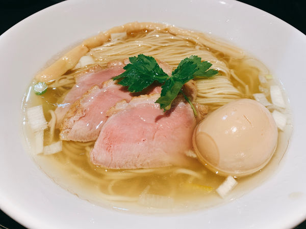「鴨塩中華そば」@つけ麺 中華そば アンタイNOODLESの写真