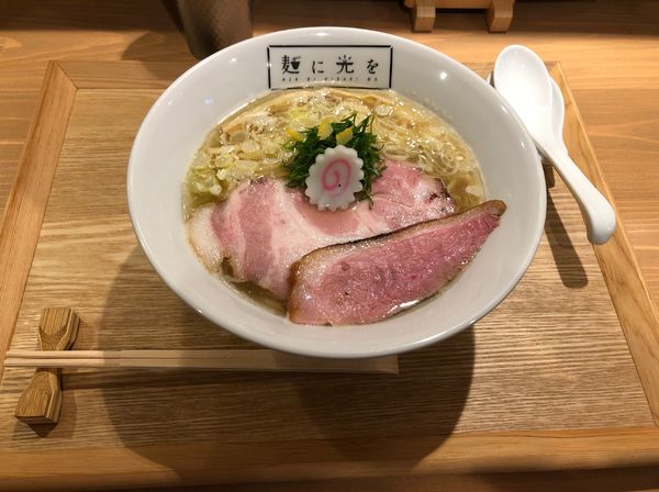 「伊吹いりこの塩そば」@麺に光をの写真