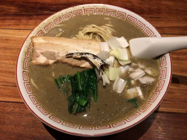 「瀬戸内いりこラーメン」@瀬戸内いりこラーメン 古田島の写真