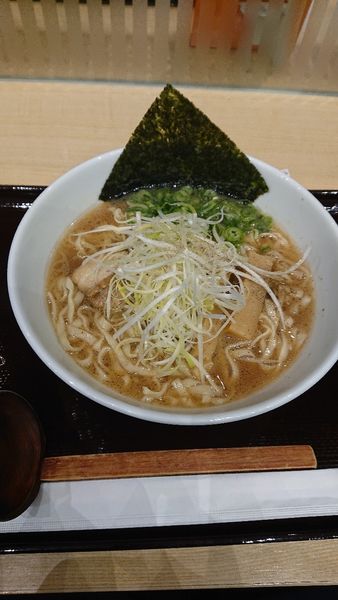 「あご出汁醤油」@らーめんたいざん 海老名SA店の写真