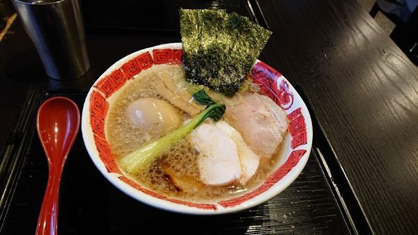 「龍のひげ 醤油 背脂」@龍のひげの写真