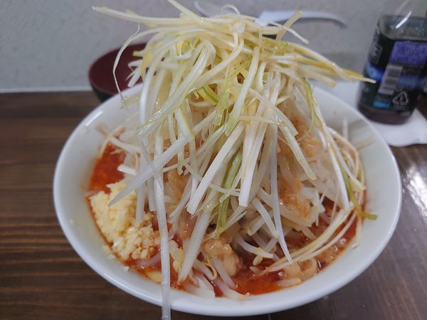 「辛ラーメン ヤサイニンニクアブラネギ」@ラーメン武丸の写真