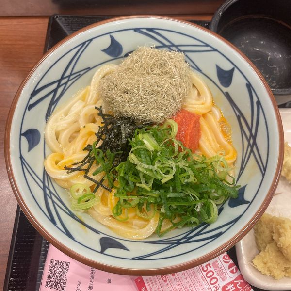 「明太釜玉（並）とろろ昆布」@丸亀製麺 武蔵府中ル・シーニュ店の写真