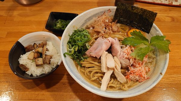 「【限定】ズワイ蟹と鯵のまぜそば～おい飯付～（中） 1150円」@麺屋 ひな多の写真