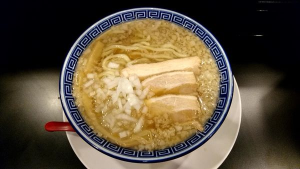 「背脂中華そば_780円」@新潟発祥 なおじ 西新宿店の写真