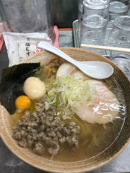 「生ズワイガニ出汁ラーメン(塩)」@覆麺 智の写真