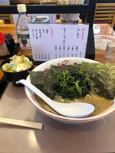 「ラーメン中盛ほうれん草・キャベチャトッピング」@麺家 いわいの写真