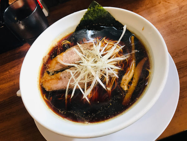 「一休ブラック＋ライス」@中華そば 一休の写真