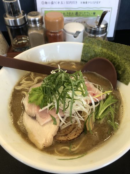 「濃厚煮干ラーメン」@麺や はまじの写真