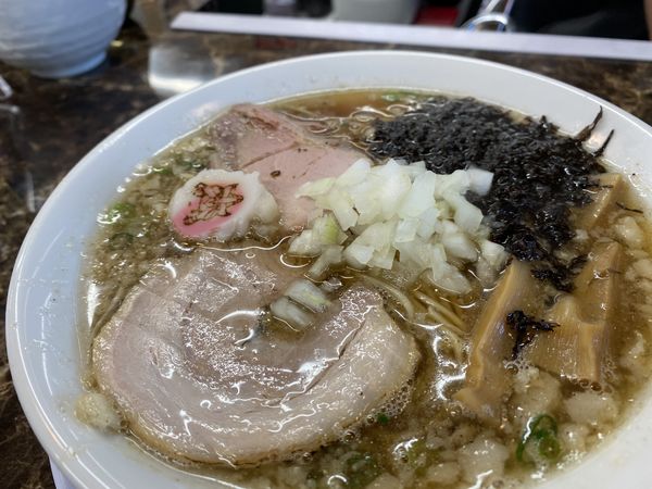 「背脂煮干しらーめん 850円」@ら～めん かり屋の写真