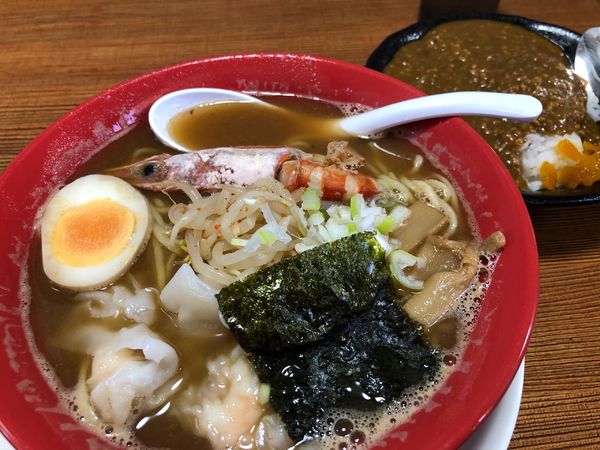 「海老ワンタン麺800円セットキーマカレー200円」@濃厚煮干ダイニング 煮干虎の写真