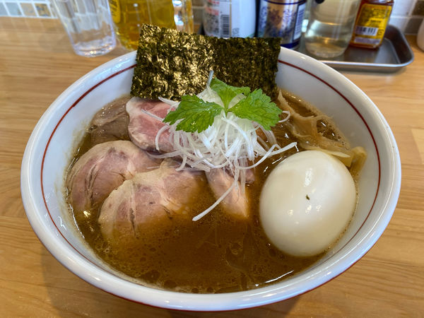 「濃厚真鯛鶏白湯」@らーめん酒房 しのやの写真