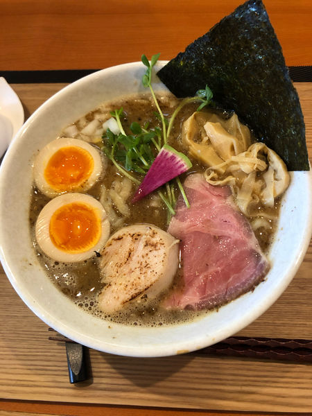 「特製鶏白湯グレート煮干し　1000円」@麺屋 轍 豊川店の写真