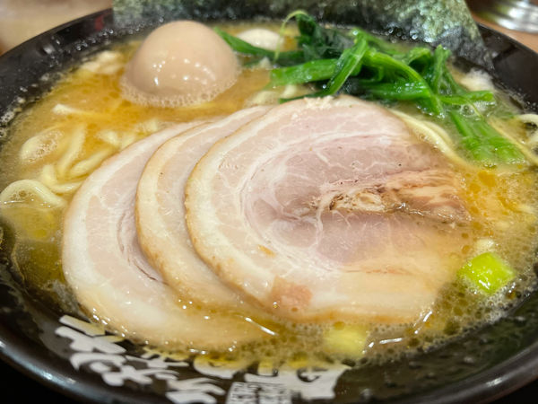 「全部のせ」@町田商店 由比ヶ浜店の写真