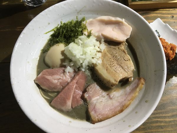 「特製濃厚煮干＋味付和え玉＋ベトナム味噌」@ラーメン屋ジョンの写真