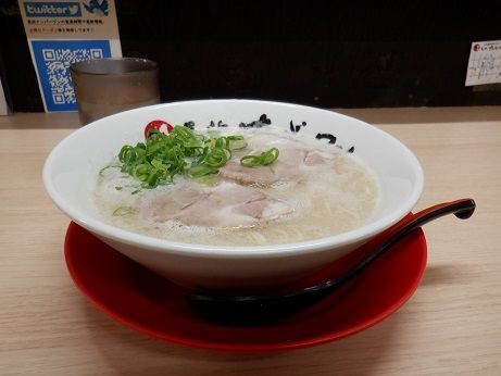 「長浜ラーメン」@長浜ナンバーワン 東京大岡山店の写真